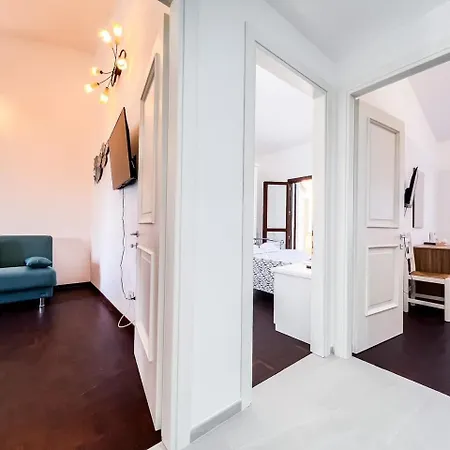 Apartment Levante House